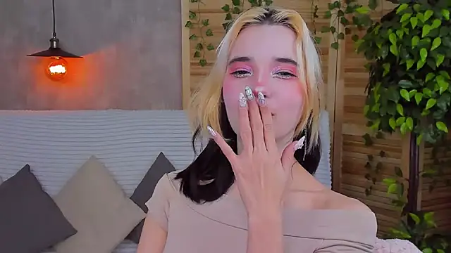 Snapshot of as1an_girlfriend chatting on January 29, 4:05 am as1an girlfriend online show from January 29, 4:05 am