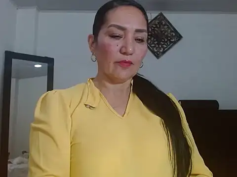 Hanna-33 online show from July 22, 4:10 pm
