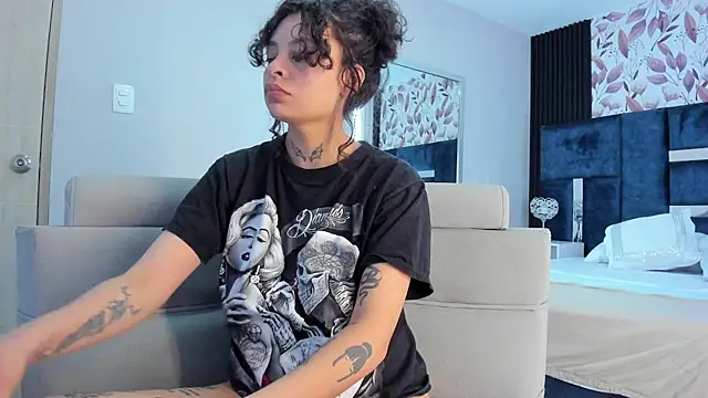 KatherineGomez online show from April 1, 3:07 am