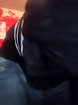 Snapshot of Ozomitro chatting on February 10, 6:45 pm Ozomitro online show from February 10, 6:45 pm