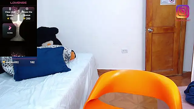 Snapshot of Anastasiax87 chatting on January 19, 3:18 am Anastasiax87 online show from January 19, 3:18 am