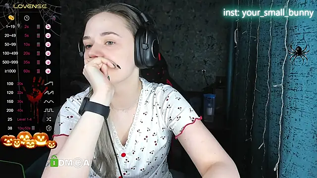 Your small bunny online show from October 20, 2:12 am