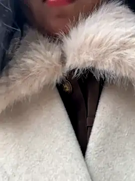 Snapshot of Xixi-Gala chatting on December 7, 4:42 am Xixi-Gala online show from December 7, 4:42 am