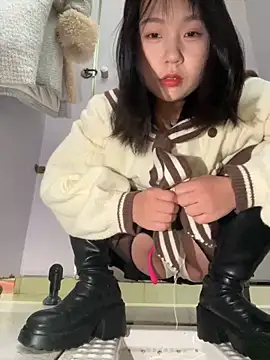 Snapshot of Xixi-Gala chatting on December 25, 5:05 am Xixi-Gala online show from December 25, 5:05 am