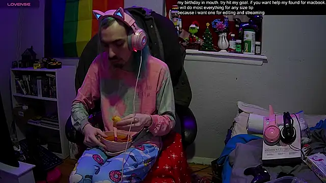 tallnerdyguy online show from January 15, 1:45 am