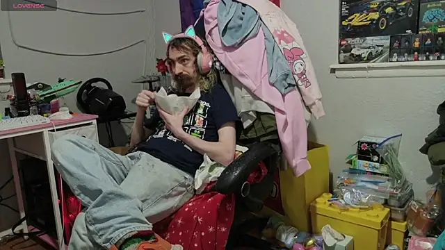 tallnerdyguy online show from April 1, 3:40 am