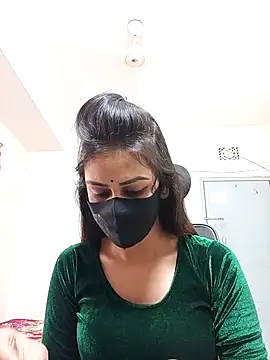 Snapshot of Tisha-01 chatting on April 11, 8:18 am Tisha-01 online show from April 11, 8:18 am