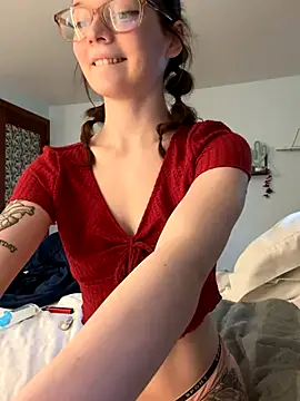 dreamteemergirl online show from November 3, 6:53 pm