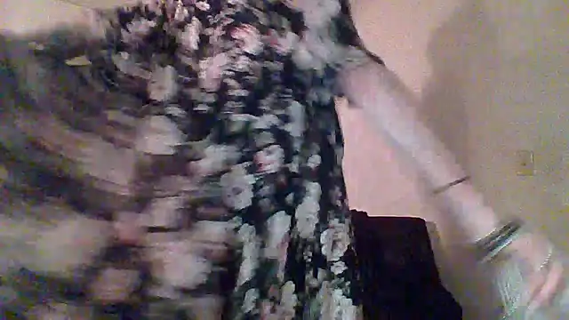 Snapshot of ivylee31 chatting on December 5, 11:27 am ivylee31 online show from December 5, 11:27 am