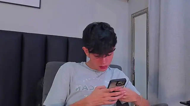 Snapshot of KLAUS_SUNRISE_XX chatting on September 27, 3:55 am KLAUS SUNRISE XX online show from September 27, 3:55 am