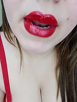 Snapshot of sexy-mariya chatting on February 4, 8:14 pm sexy-mariya online show from February 4, 8:14 pm