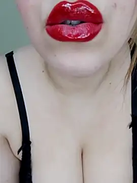 Snapshot of sexy-mariya chatting on February 10, 9:46 am sexy-mariya online show from February 10, 9:46 am