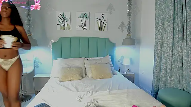 Snapshot of Khenta_Michells chatting on February 10, 10:53 am Khenta Michells online show from February 10, 10:53 am
