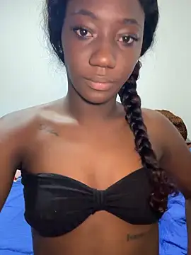 Khenta Michells online show from April 15, 10:44 am