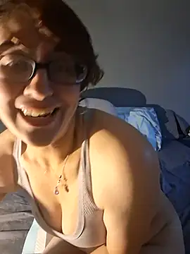 Snapshot of MsPink_Flamingtoes544 chatting on October 22, 12:16 pm MsPink Flamingtoes544 online show from October 22, 12:16 pm