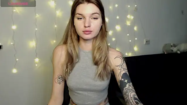 lounahyan online show from December 4, 2:04 pm