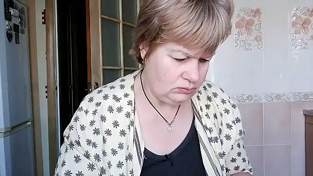 Ettie Tonia online show from January 10, 7:21 am