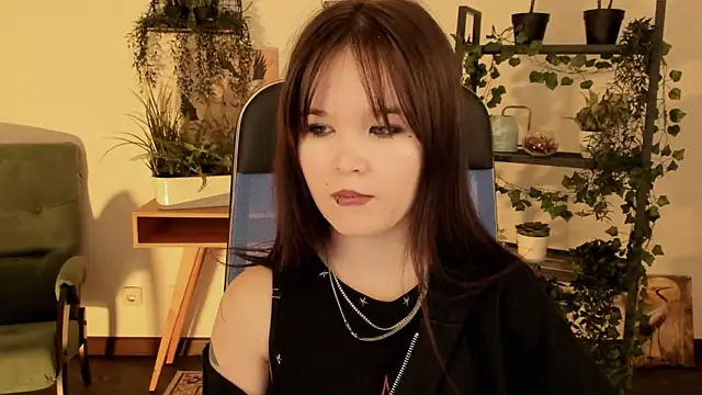 Snapshot of Elainebeness chatting on March 3, 7:20 pm Elainebeness online show from March 3, 7:20 pm