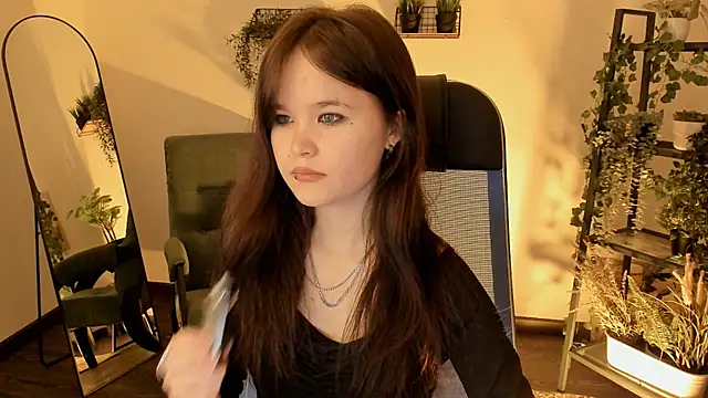 Snapshot of Elainebeness chatting on April 1, 4:26 pm Elainebeness online show from April 1, 4:26 pm