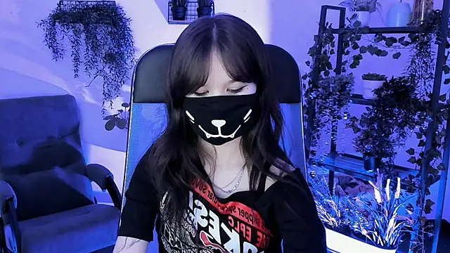 Snapshot of Elainebeness chatting on April 2, 4:26 pm Elainebeness online show from April 2, 4:26 pm