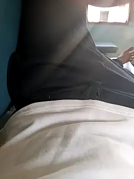 Snapshot of 1010SumiT chatting on November 14, 7:29 am 1010SumiT online show from November 14, 7:29 am