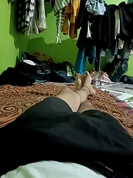 Snapshot of 1010SumiT chatting on December 16, 3:06 pm 1010SumiT online show from December 16, 3:06 pm