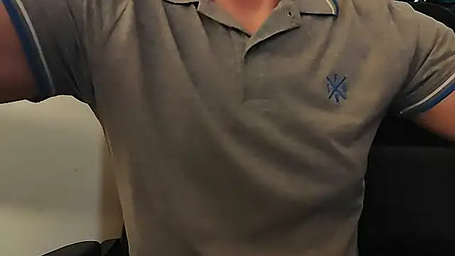 jayb0y61 online show from October 12, 4:11 am