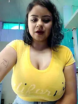 Snapshot of Princess_Lau chatting on January 16, 2:19 am Princess Lau online show from January 16, 2:19 am