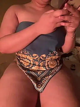 GLamouur online show from March 12, 10:59 am