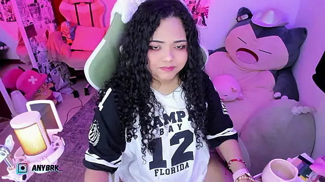 Snapshot of anyburkee chatting on February 12, 5:35 am anyburkee online show from February 12, 5:35 am