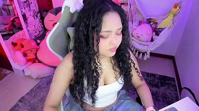 Snapshot of anyburkee chatting on February 17, 5:15 am anyburkee online show from February 17, 5:15 am