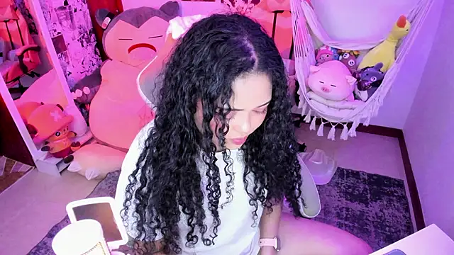 Snapshot of anyburkee chatting on February 18, 5:36 am anyburkee online show from February 18, 5:36 am