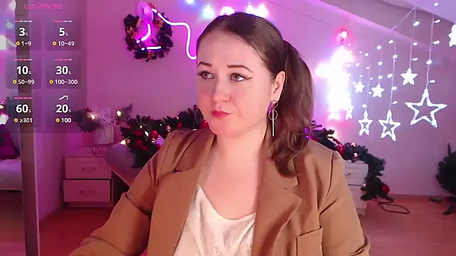 LizzyShine online show from December 14, 10:07 pm