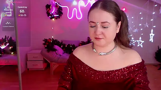 LizzyShine online show from December 20, 8:45 pm
