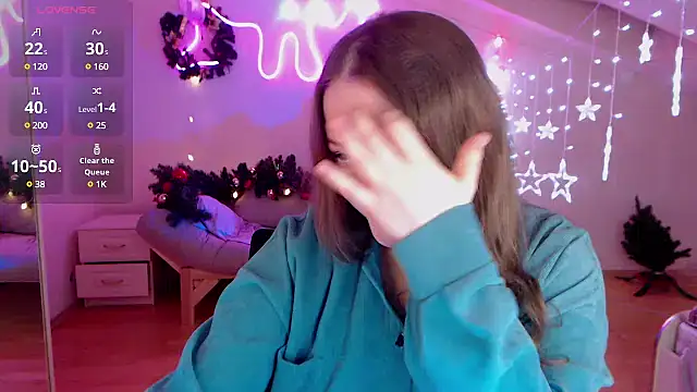 LizzyShine online show from December 24, 6:28 pm