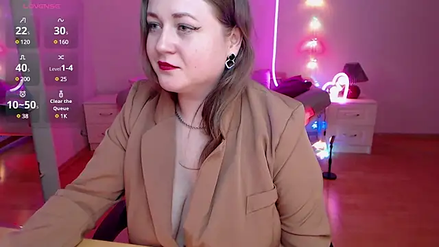 LizzyShine online show from January 19, 7:04 pm