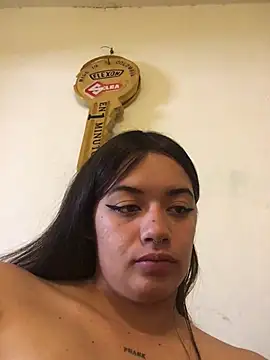 Miss oliviaa online show from December 17, 7:15 pm