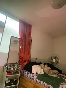 Miss oliviaa online show from March 25, 10:27 pm