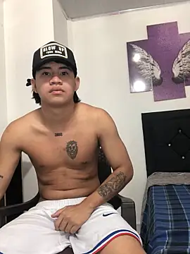 logannth online show from April 8, 5:13 pm