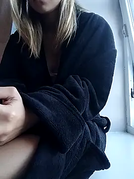 fofinhaa12 online show from September 16, 5:14 pm