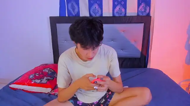 Snapshot of Johhan__Lee chatting on December 12, 2:37 am Johhan Lee online show from December 12, 2:37 am