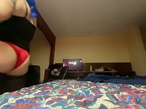 TSfem online show from June 1, 7:54 am