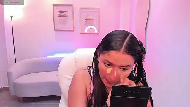 melanii palmer online show from March 18, 4:58 am