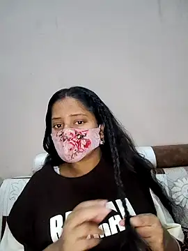 bigtitsqueen online show from November 15, 4:54 am