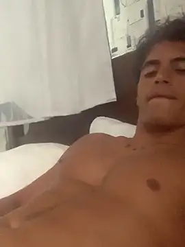 Snapshot of Babzinho_ chatting on November 2, 1:13 pm Babzinho online show from November 2, 1:13 pm