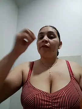 MirandaSoto online show from April 14, 3:01 am