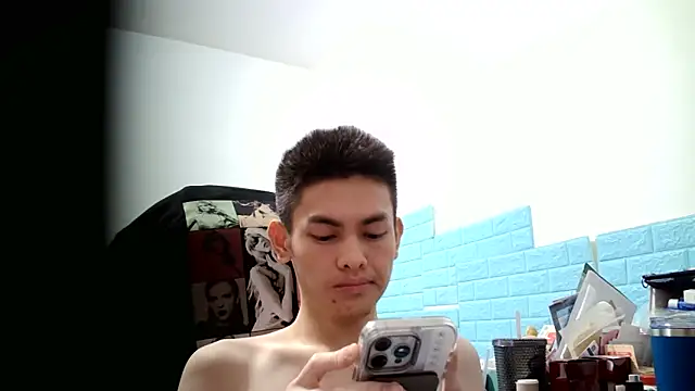 Snapshot of thisisbook_223 chatting on November 7, 9:37 pm thisisbook 223 online show from November 7, 9:37 pm