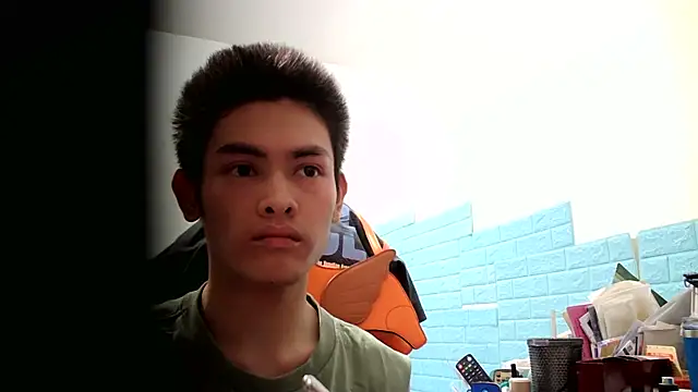 Snapshot of thisisbook_223 chatting on January 13, 1:05 pm thisisbook 223 online show from January 13, 1:05 pm