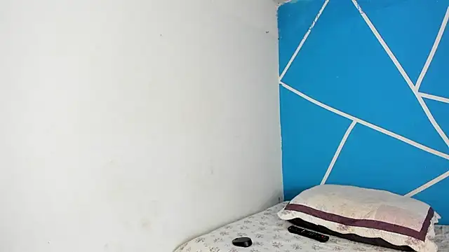 britny clouds online show from February 12, 1:06 pm