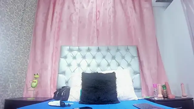 veneno hot online show from November 28, 1:03 pm